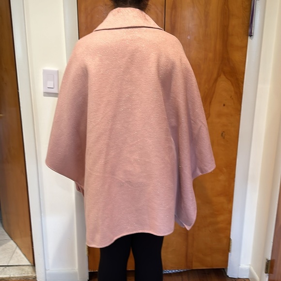NWT BCBGMAXAZRIA BCBG Manchester Oversized Cape Coat PINK SPARK Size M/L - Picture 7 of 7